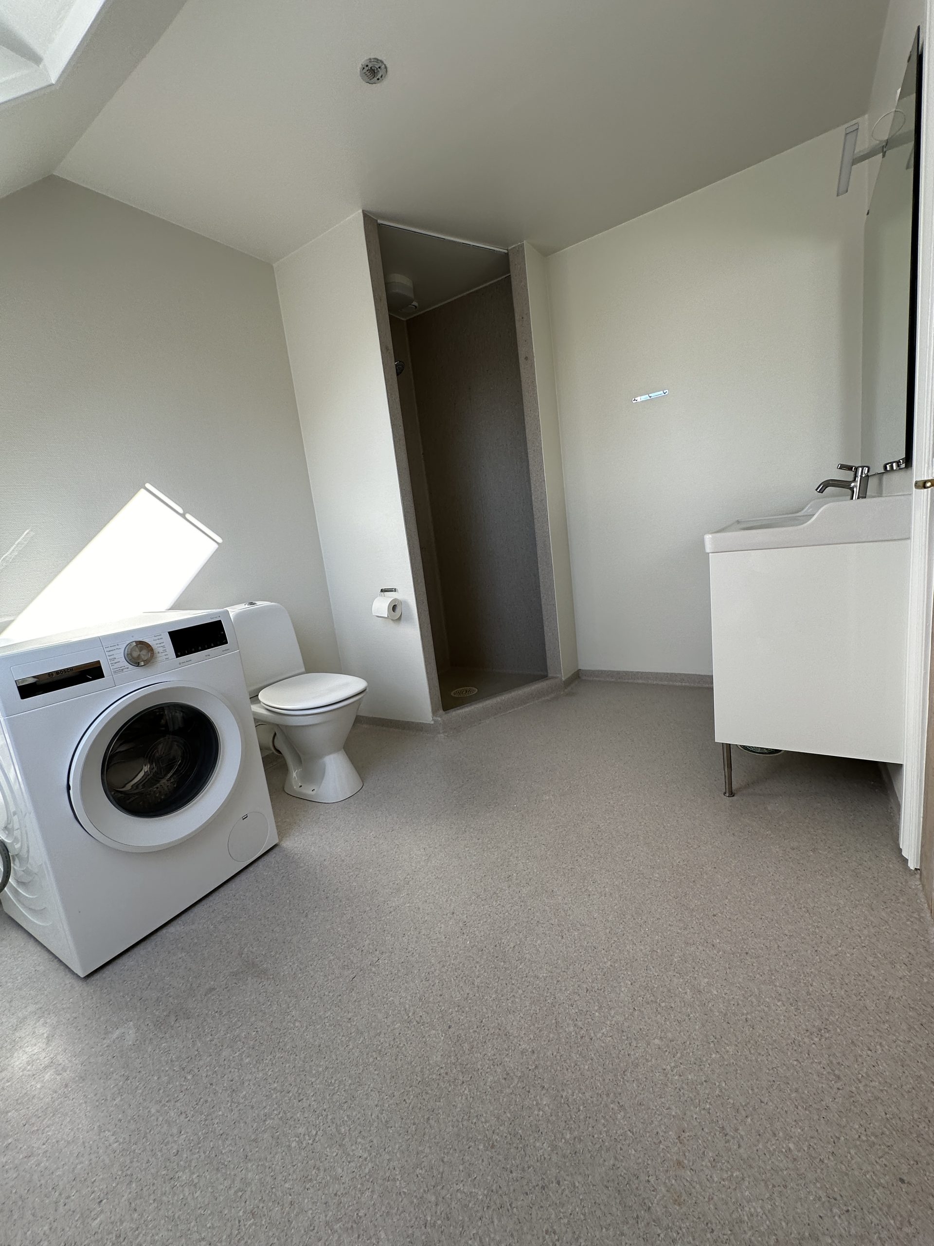 Jernbanegade31D-bad2